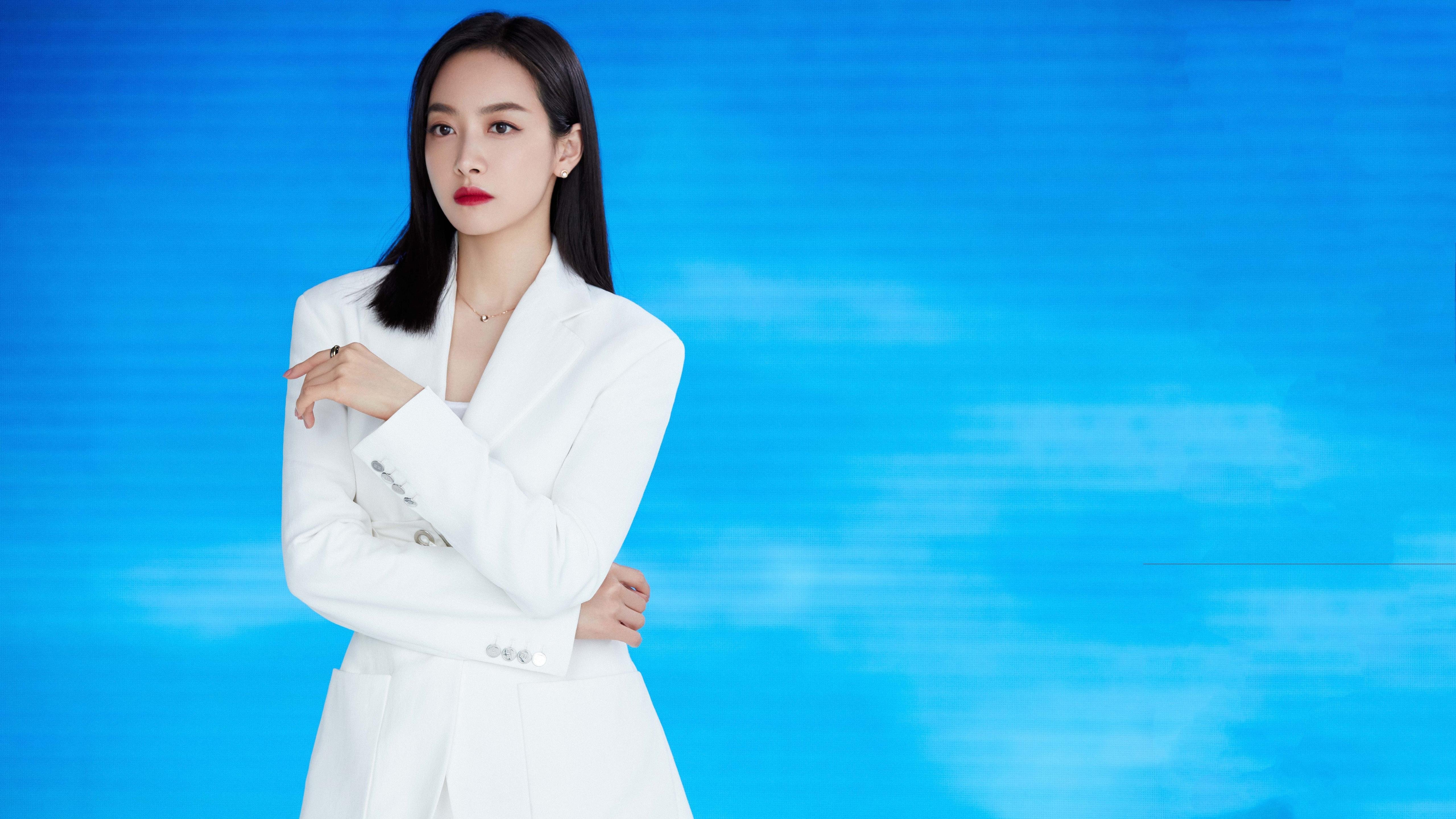 IM体官网-詹姆斯发布个人纪录片幕后花絮，詹姆斯生涯最新纪录片三部曲